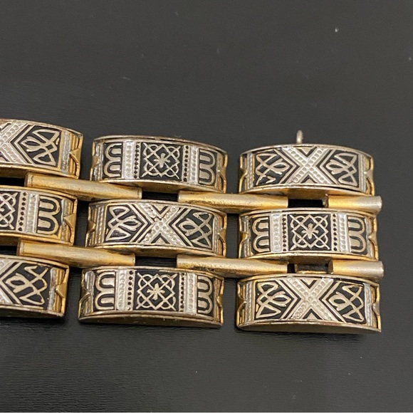 Vintage Gold-tone Damascene Art Deco 3-Row Hinged Bracelet 49g. - Picture 10 of 16